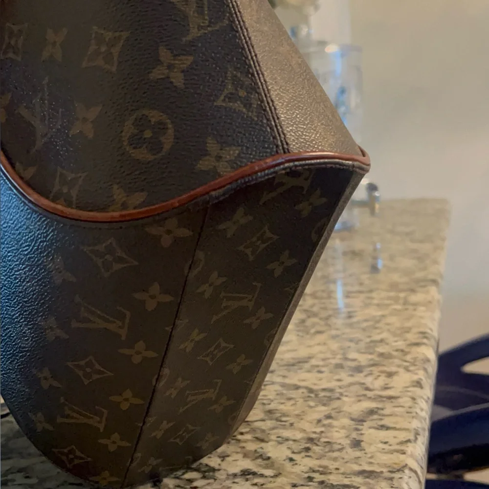 Louis Vuitton Monogram Eclipse GM - Picture 4 of 7
